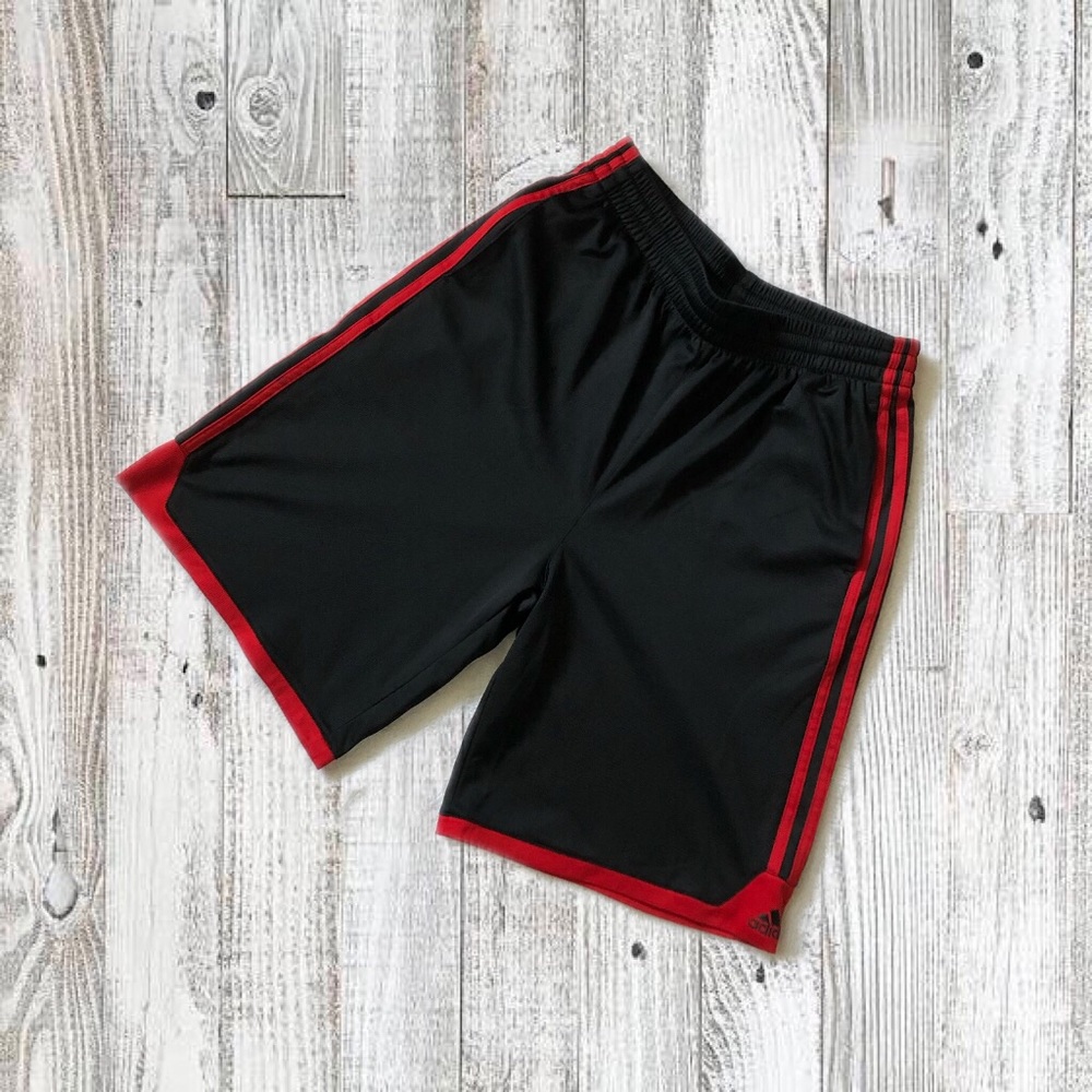 BLACK/RED ADIDAS SHORTS